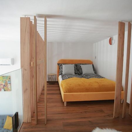 Szieszta Apartman Appartamento Szeged Esterno foto