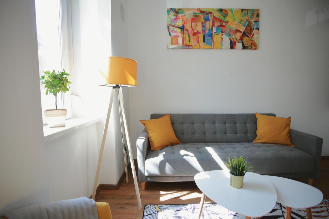 Szieszta Apartman Appartamento Szeged Esterno foto